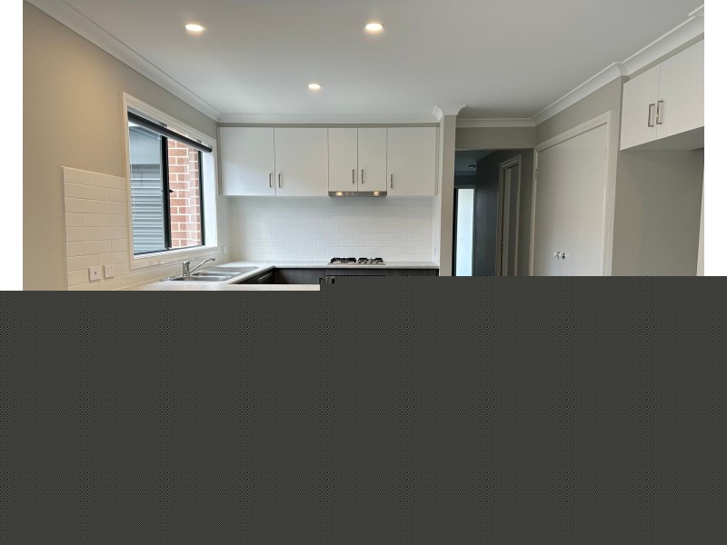 4 Matchett Drive, Clyde VIC 3978