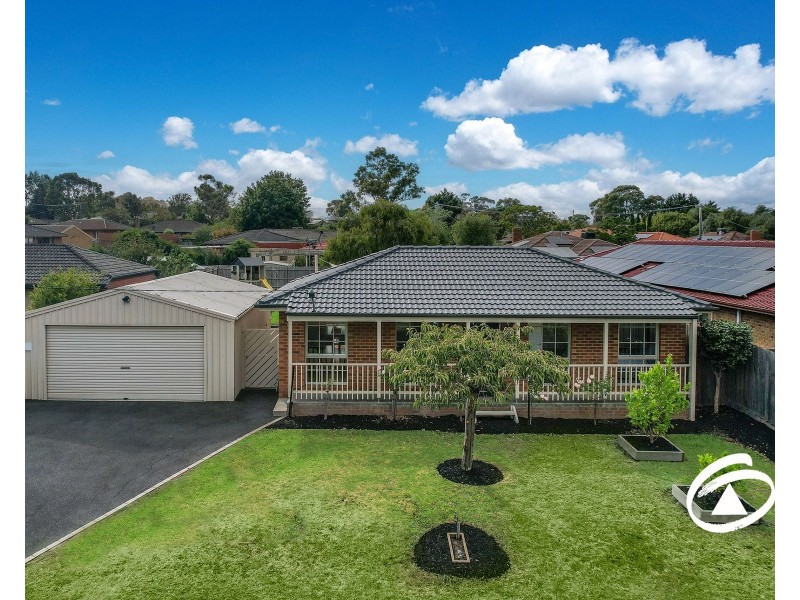 14 Strong Drive, Hampton Park VIC 3976
