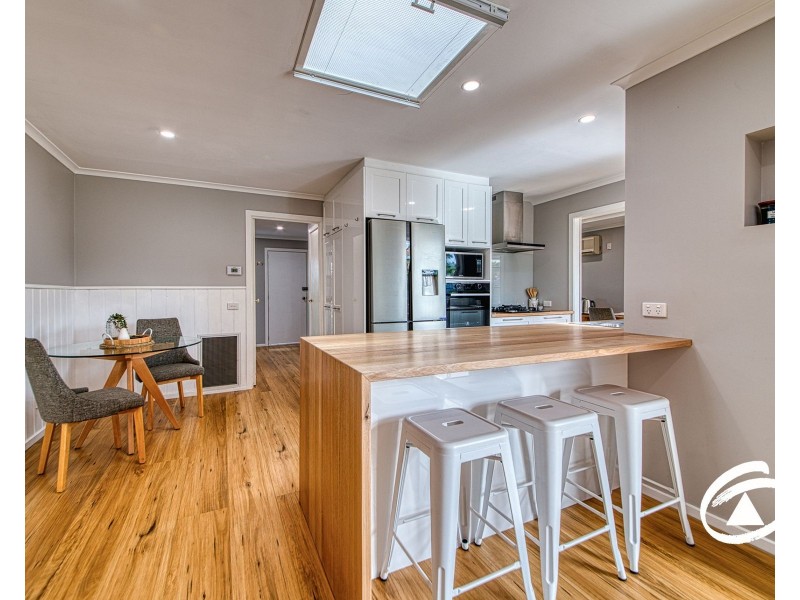 14 Strong Drive, Hampton Park VIC 3976