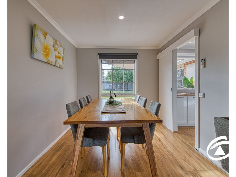 14 Strong Drive, Hampton Park VIC 3976