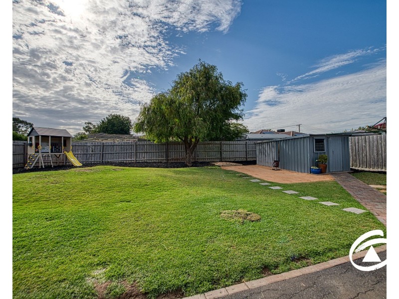 14 Strong Drive, Hampton Park VIC 3976