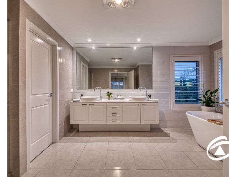 25 Kostic Boulevard, Narre Warren North VIC 3804