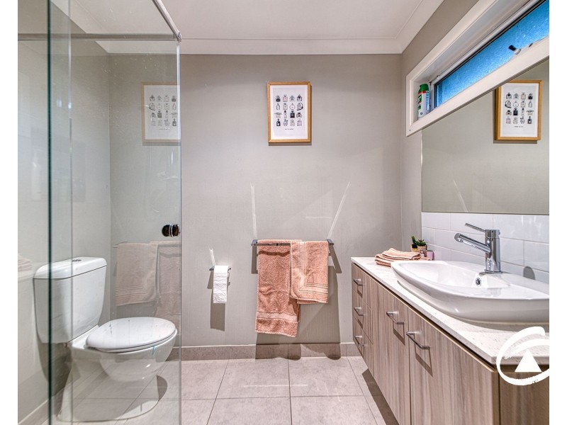 25 Kostic Boulevard, Narre Warren North VIC 3804