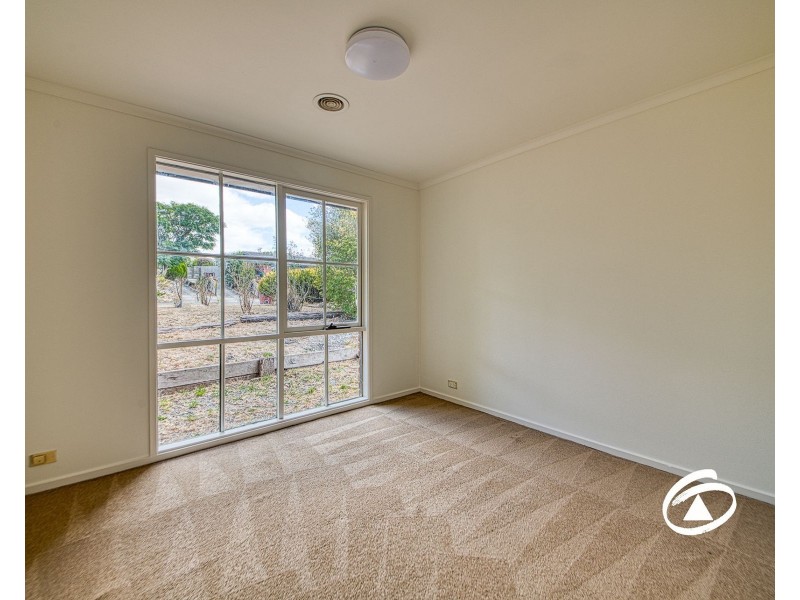 77 Darling Way, Narre Warren VIC 3805