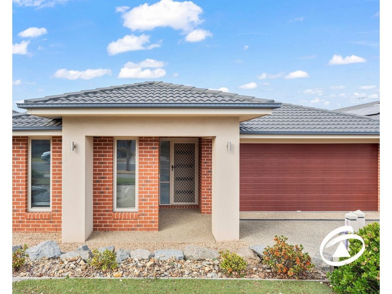 24 Mernoo Avenue, Clyde North VIC 3978