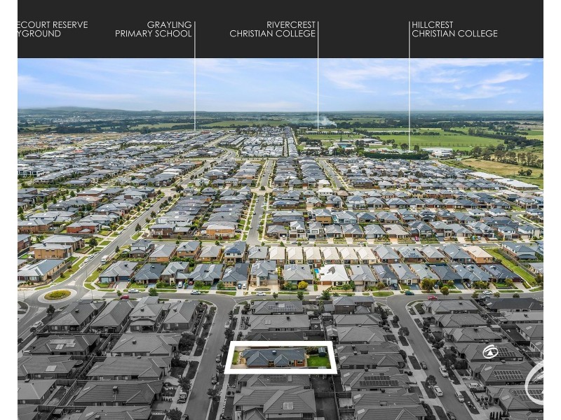 24 Mernoo Avenue, Clyde North VIC 3978