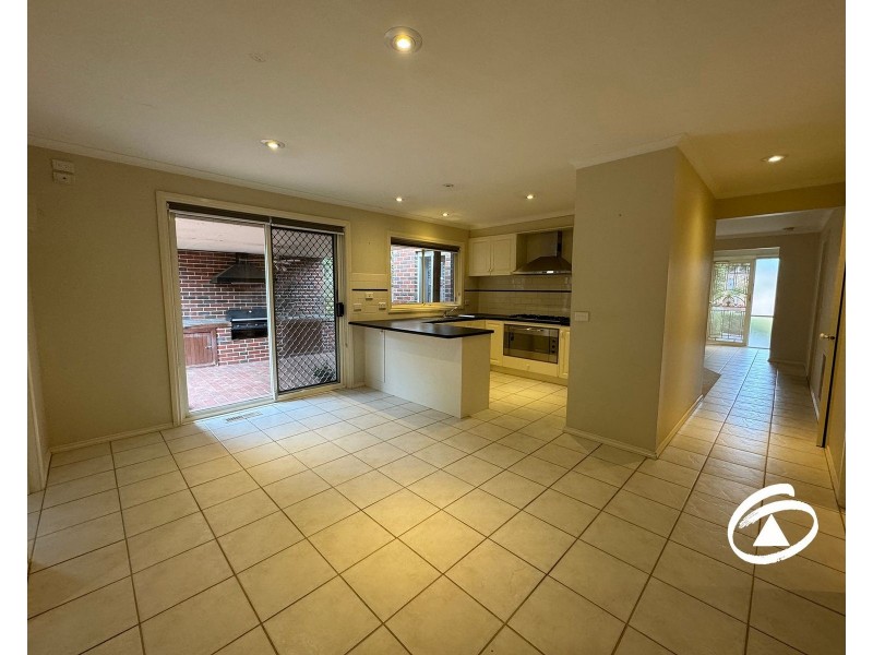 1/17 White Road, Wantirna South VIC 3152