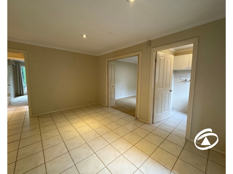 1/17 White Road, Wantirna South VIC 3152