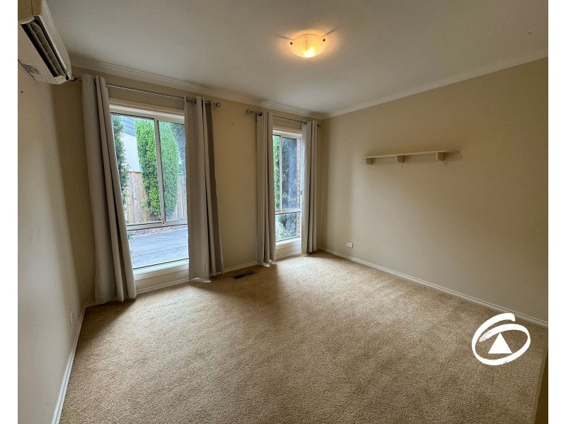 1/17 White Road, Wantirna South VIC 3152