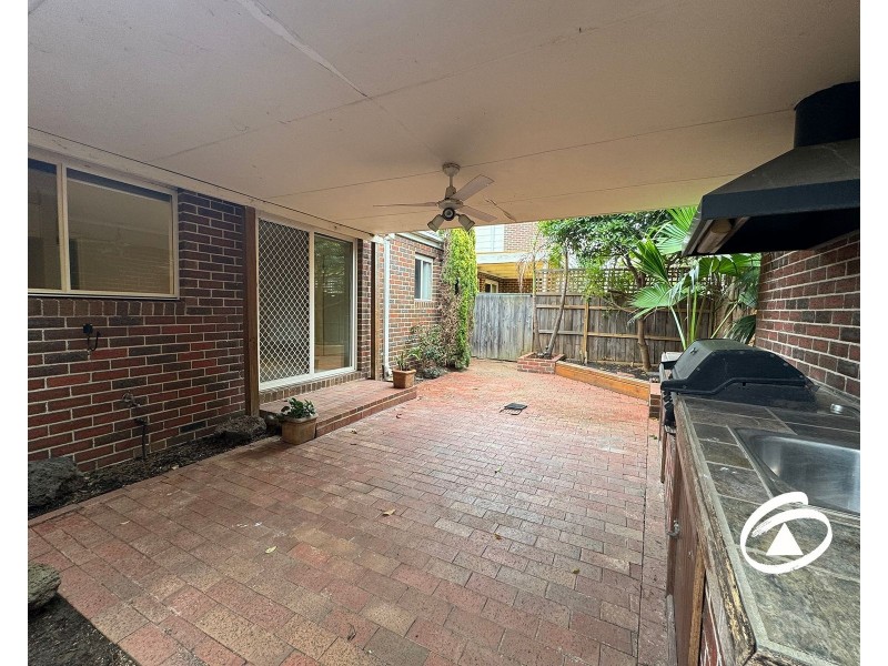 1/17 White Road, Wantirna South VIC 3152