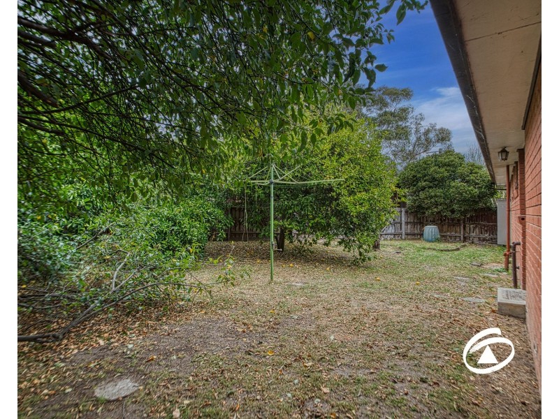 11 Lorraine Court, Hampton Park VIC 3976