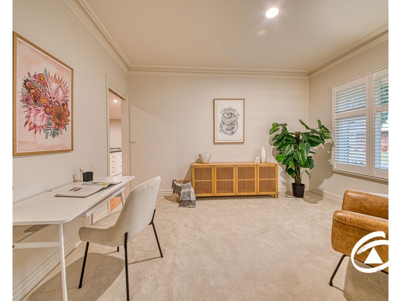 1 Astrid Court, Berwick VIC 3806