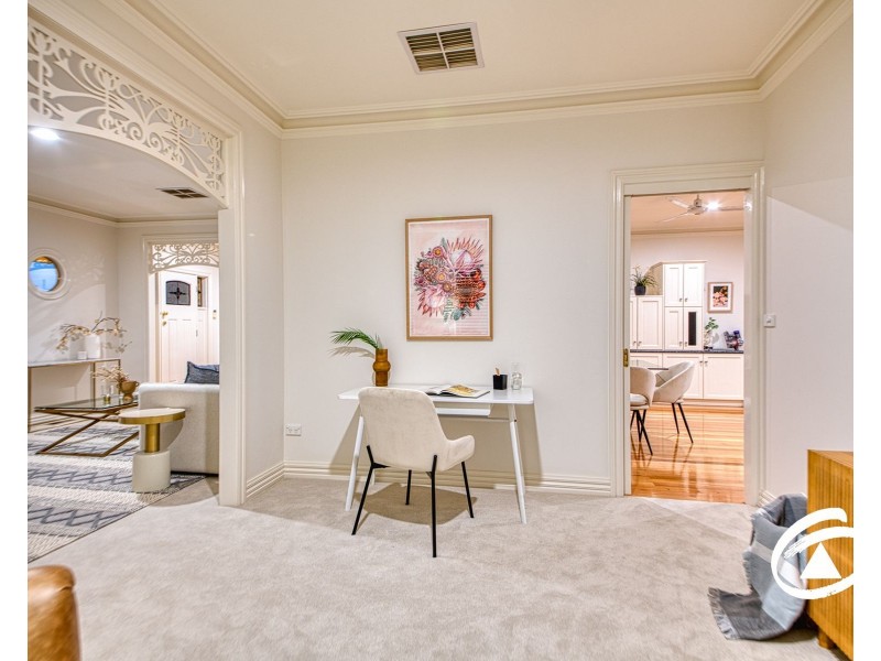 1 Astrid Court, Berwick VIC 3806