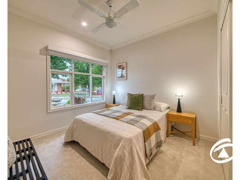 1 Astrid Court, Berwick VIC 3806