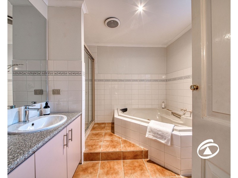 5 Sugarloaf Road, Beaconsfield Upper VIC 3808