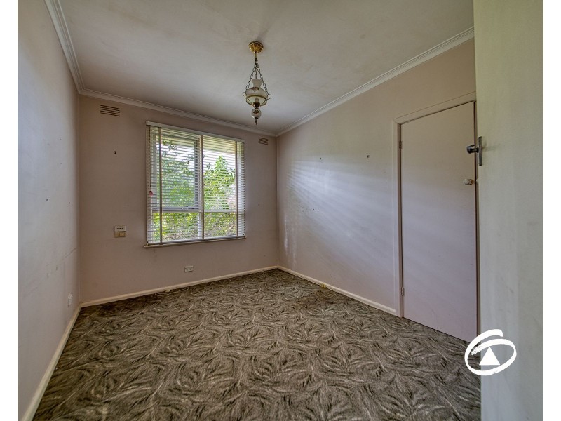 8 William Avenue, Hallam VIC 3803