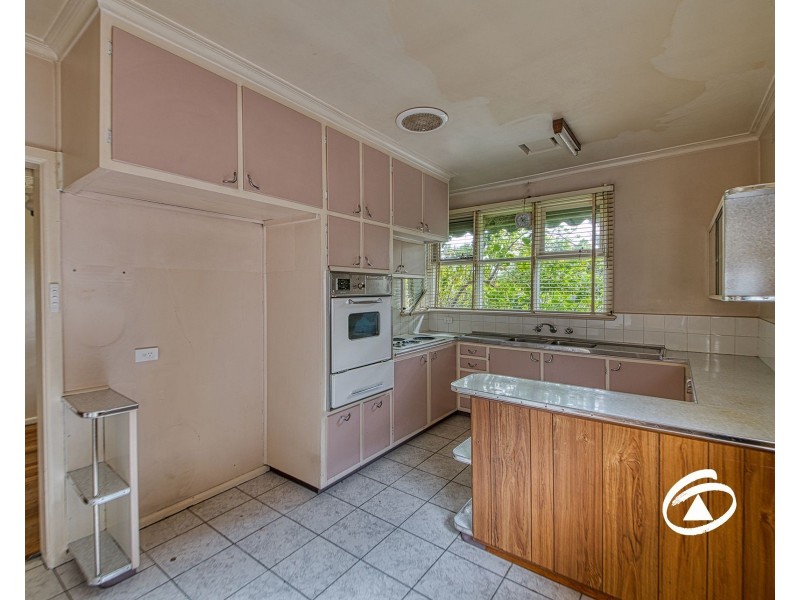 8 William Avenue, Hallam VIC 3803