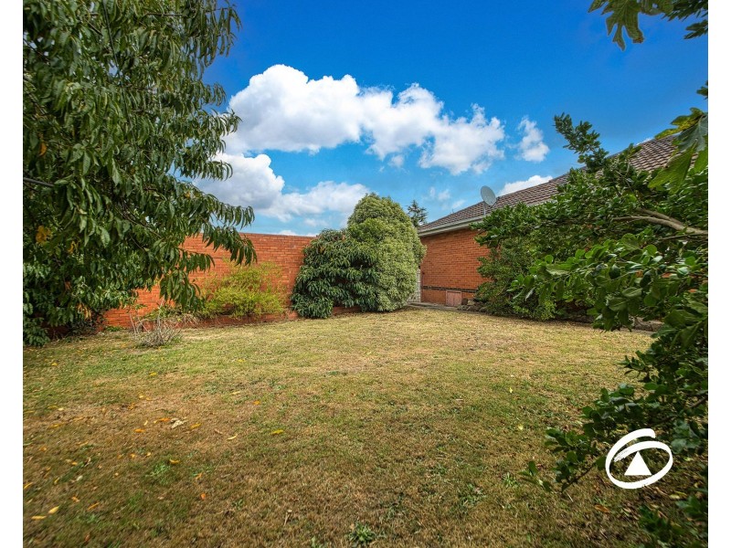 8 William Avenue, Hallam VIC 3803