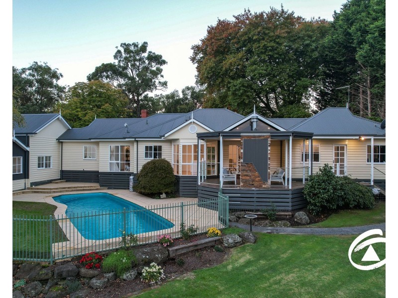 3 Bourkes Creek Road, Pakenham Upper VIC 3810