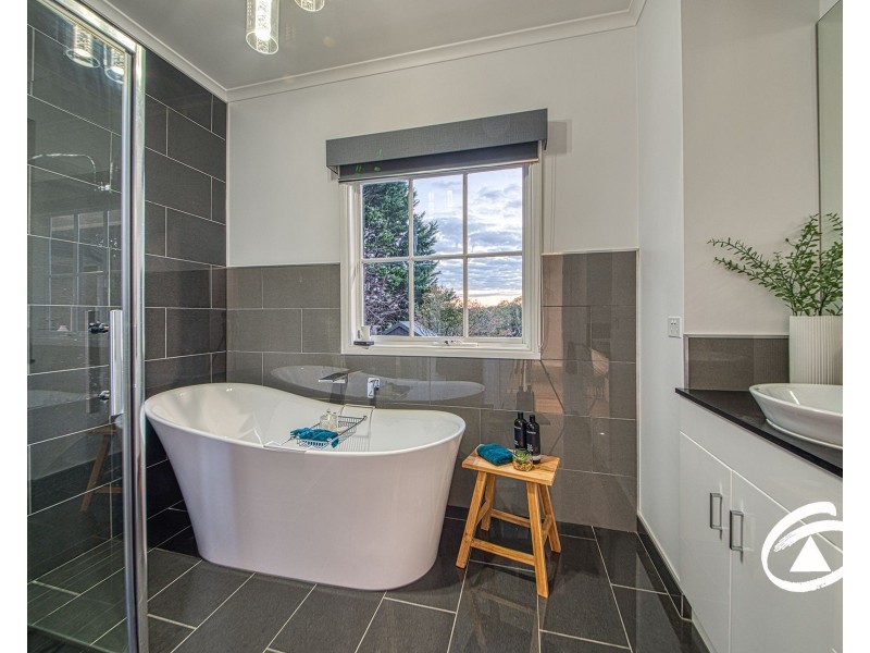 3 Bourkes Creek Road, Pakenham Upper VIC 3810