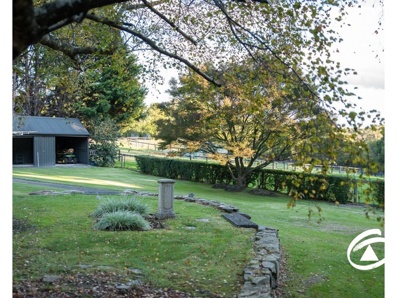 3 Bourkes Creek Road, Pakenham Upper VIC 3810