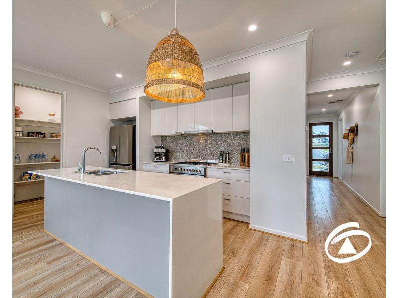 55 Encore Boulevard, Cranbourne South VIC 3977