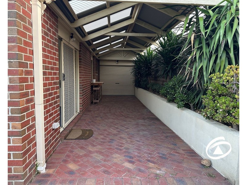 25 Kinsale View, Berwick VIC 3806
