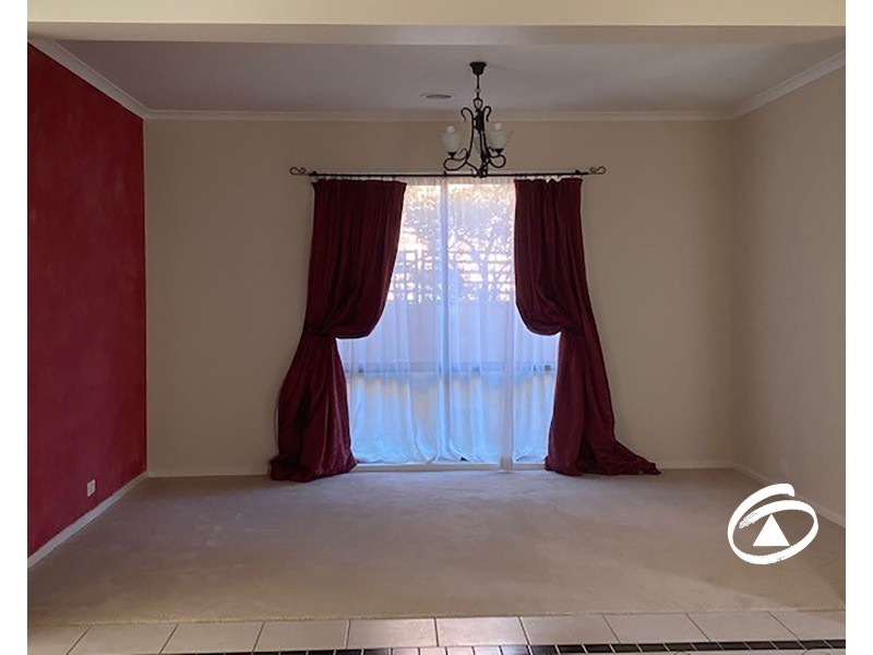 17 Canterbury Close, Narre Warren VIC 3805