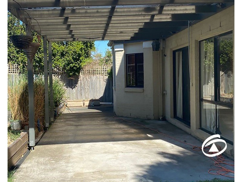 17 Canterbury Close, Narre Warren VIC 3805