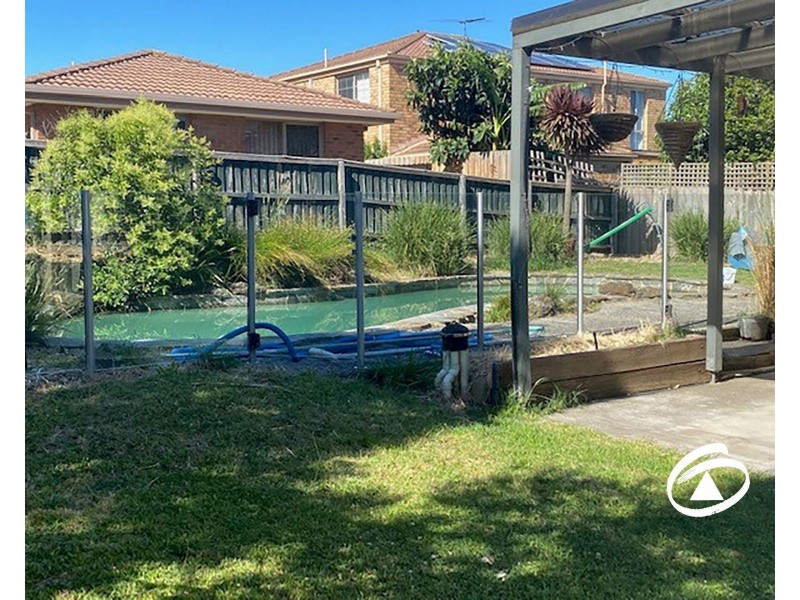 17 Canterbury Close, Narre Warren VIC 3805