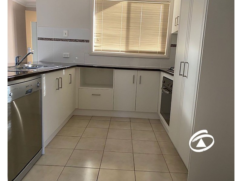 4/8 Jamieson Court, Pakenham VIC 3810