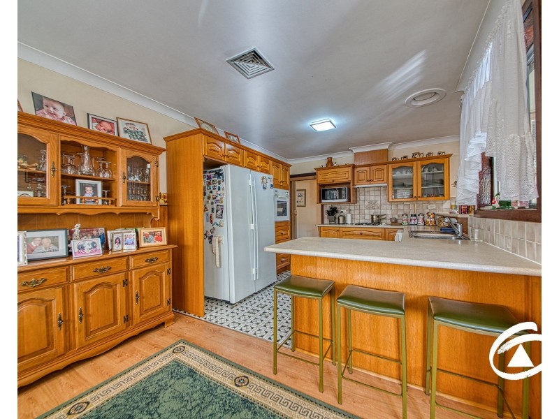 1 Sylvanwood Crescent, Narre Warren VIC 3805