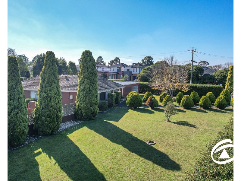 1 Sylvanwood Crescent, Narre Warren VIC 3805