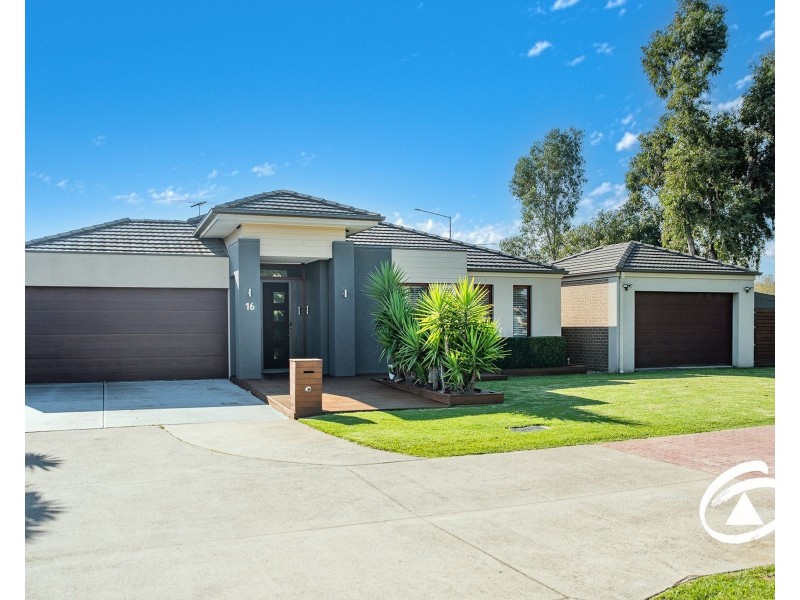 16 Marija Crescent, Berwick VIC 3806