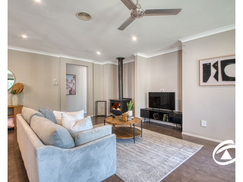 16 Marija Crescent, Berwick VIC 3806