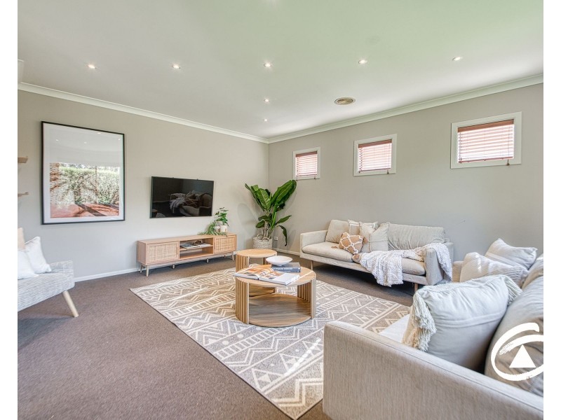 16 Marija Crescent, Berwick VIC 3806