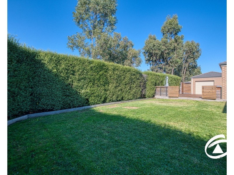 16 Marija Crescent, Berwick VIC 3806