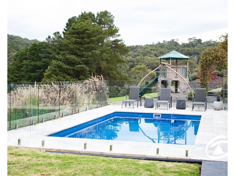 100 Old Gembrook Road, Pakenham Upper VIC 3810