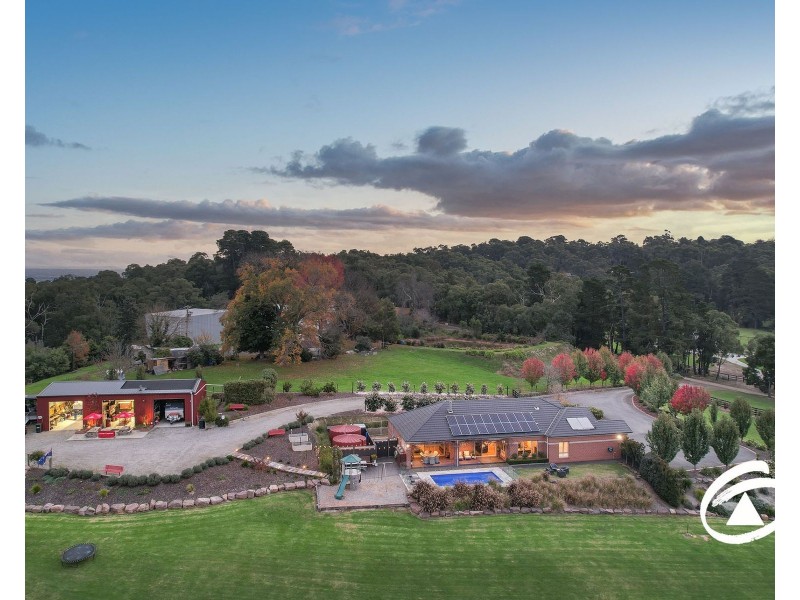 100 Old Gembrook Road, Pakenham Upper VIC 3810