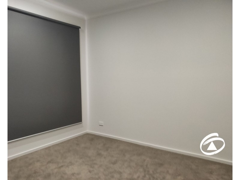 3 Rushgate Street, Pakenham VIC 3810