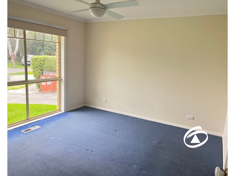 1/5 Kate Place, Ferntree Gully VIC 3156