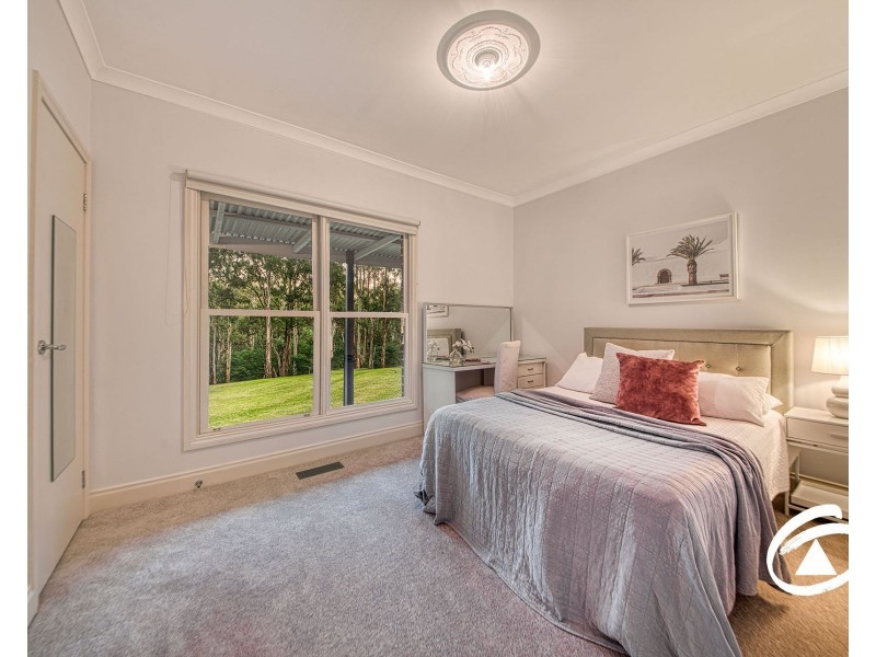 28 Wong Hee Road West, Emerald VIC 3782