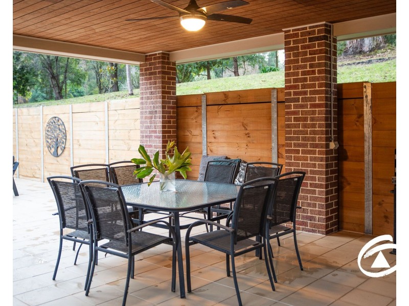 28 Wong Hee Road West, Emerald VIC 3782
