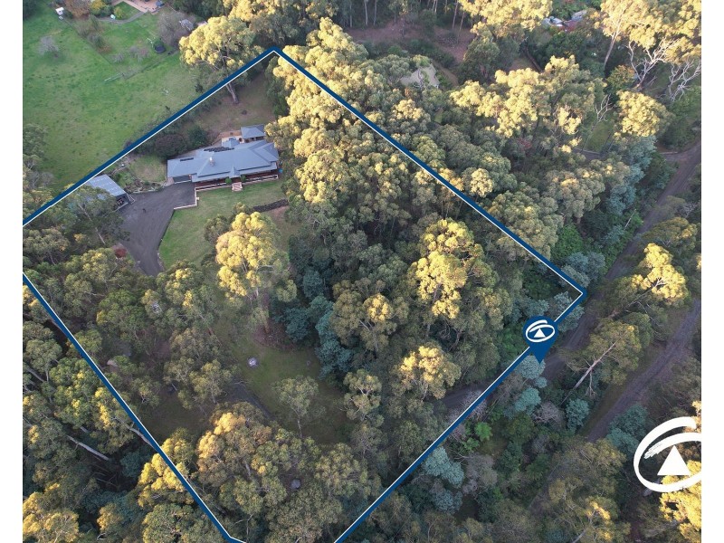 28 Wong Hee Road West, Emerald VIC 3782