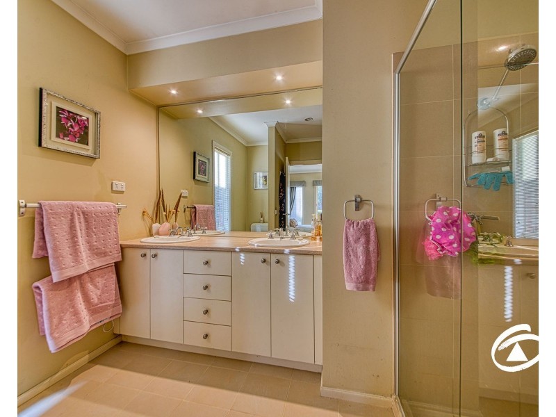 1 Belmont Road, Berwick VIC 3806