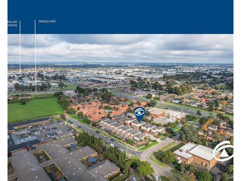 11/4 Young Road, Hallam VIC 3803