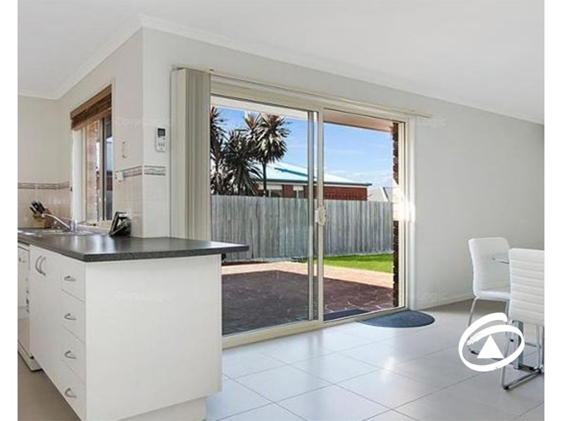 44 Hartsmere Drive, Berwick VIC 3806