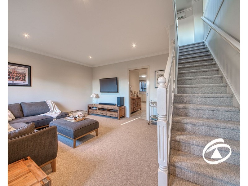 2/49 Palmerston Street, Berwick VIC 3806