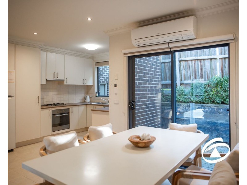 2/49 Palmerston Street, Berwick VIC 3806