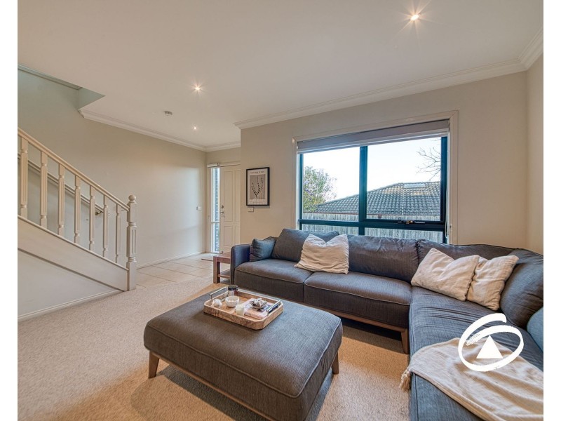 2/49 Palmerston Street, Berwick VIC 3806